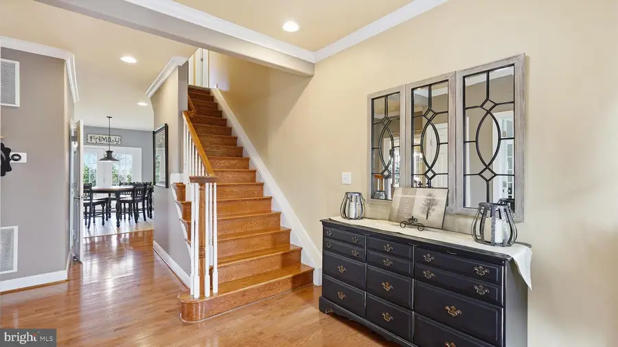 14439 Hamill Run Dr, Gainesville, VA 20155 - Image #3