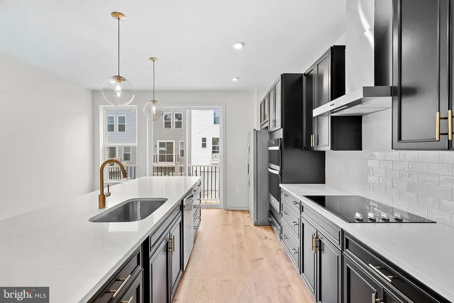 17960 Alicia Ave #1, Dumfries, VA 22026 - Image #2