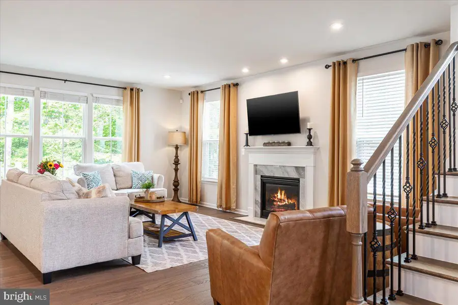 12222 Cranford Dr, Woodbridge, VA 22192 - Image #3