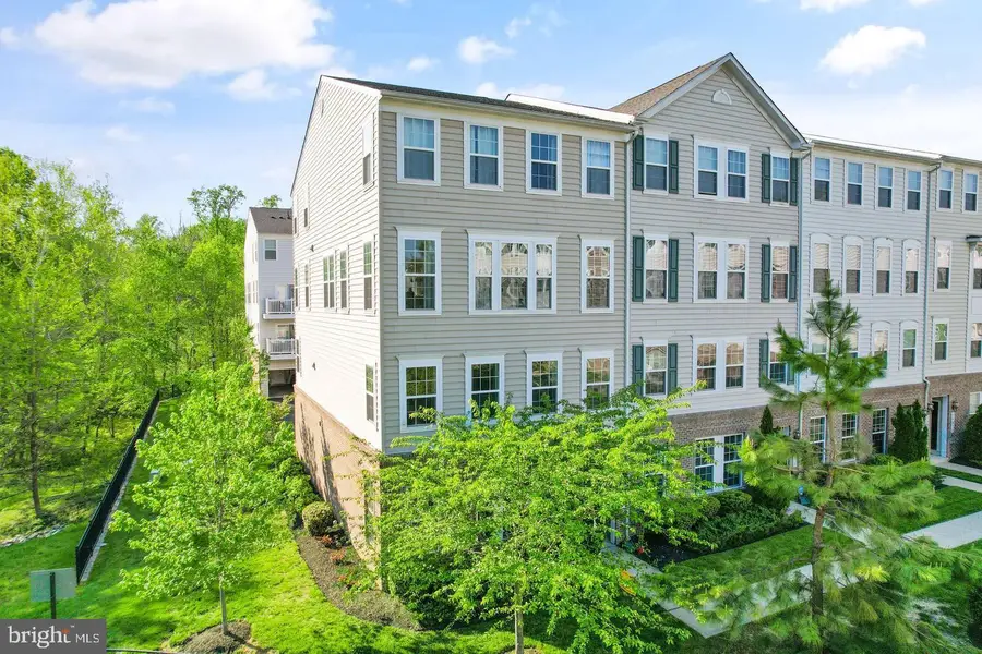 14810 Mason Creek Cir, Woodbridge, VA 22191 - Image #2