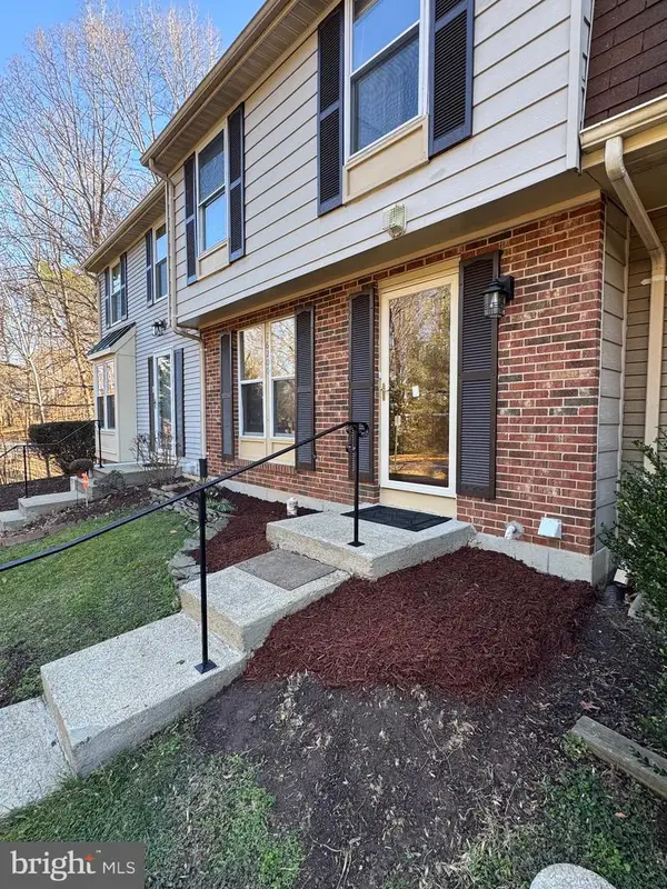 16200 Henderson Ln, DUMFRIES, VA 22025