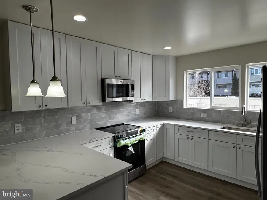 1920 Old Post Ter, Woodbridge, VA 22191 - #2