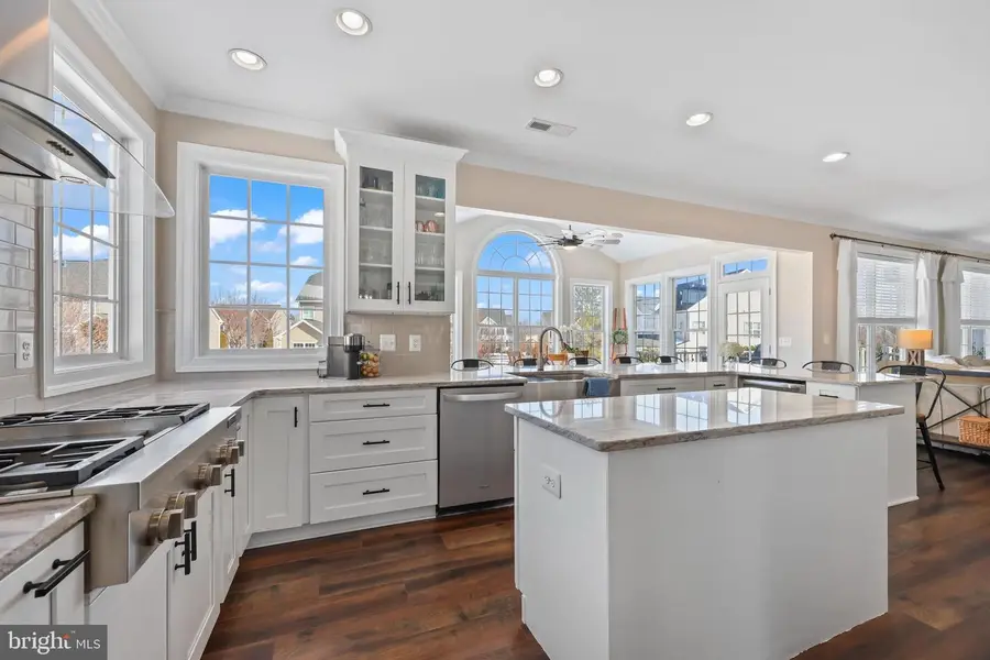 16128 Hinman Pl, Haymarket, VA 20169 - #2