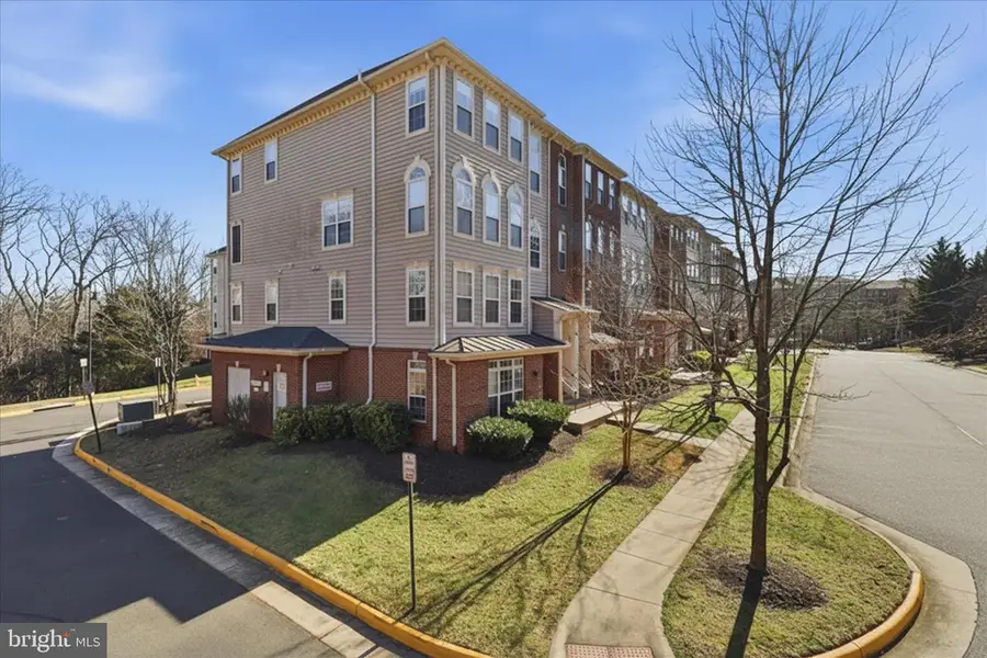 6066 Aster Haven Cir, Haymarket, VA 20169 - #2