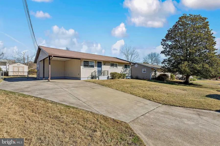 13513 Fitzhugh Ln, Woodbridge, VA 22191 - #3