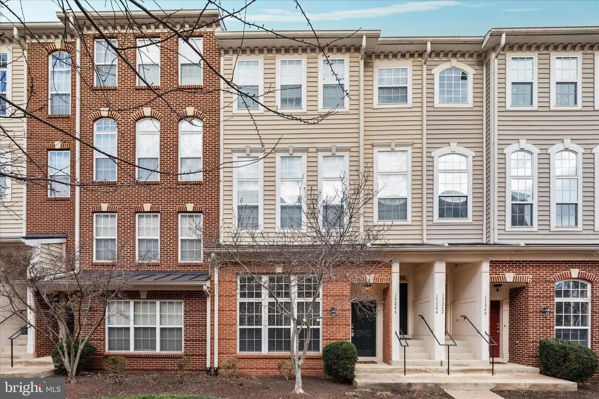 15246 Rosemont Manor Dr, Haymarket, VA 20169 - #1