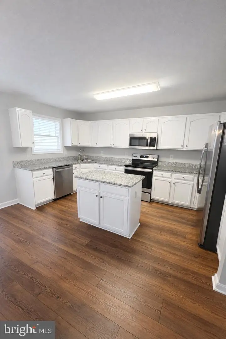 8476 Tackhouse Loop, Gainesville, VA 20155 - Image #2
