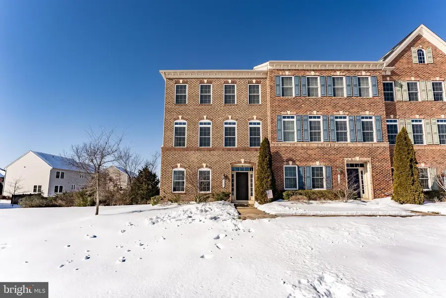 7921 Culloden Crest Ln, Gainesville, VA 20155 - #2