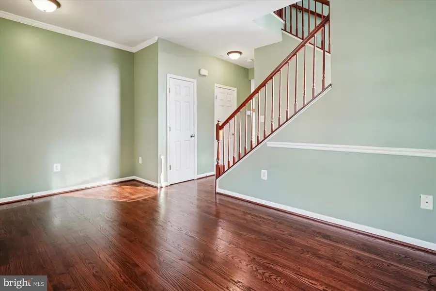 16449 Plumage Eagle St, Woodbridge, VA 22191 - #3