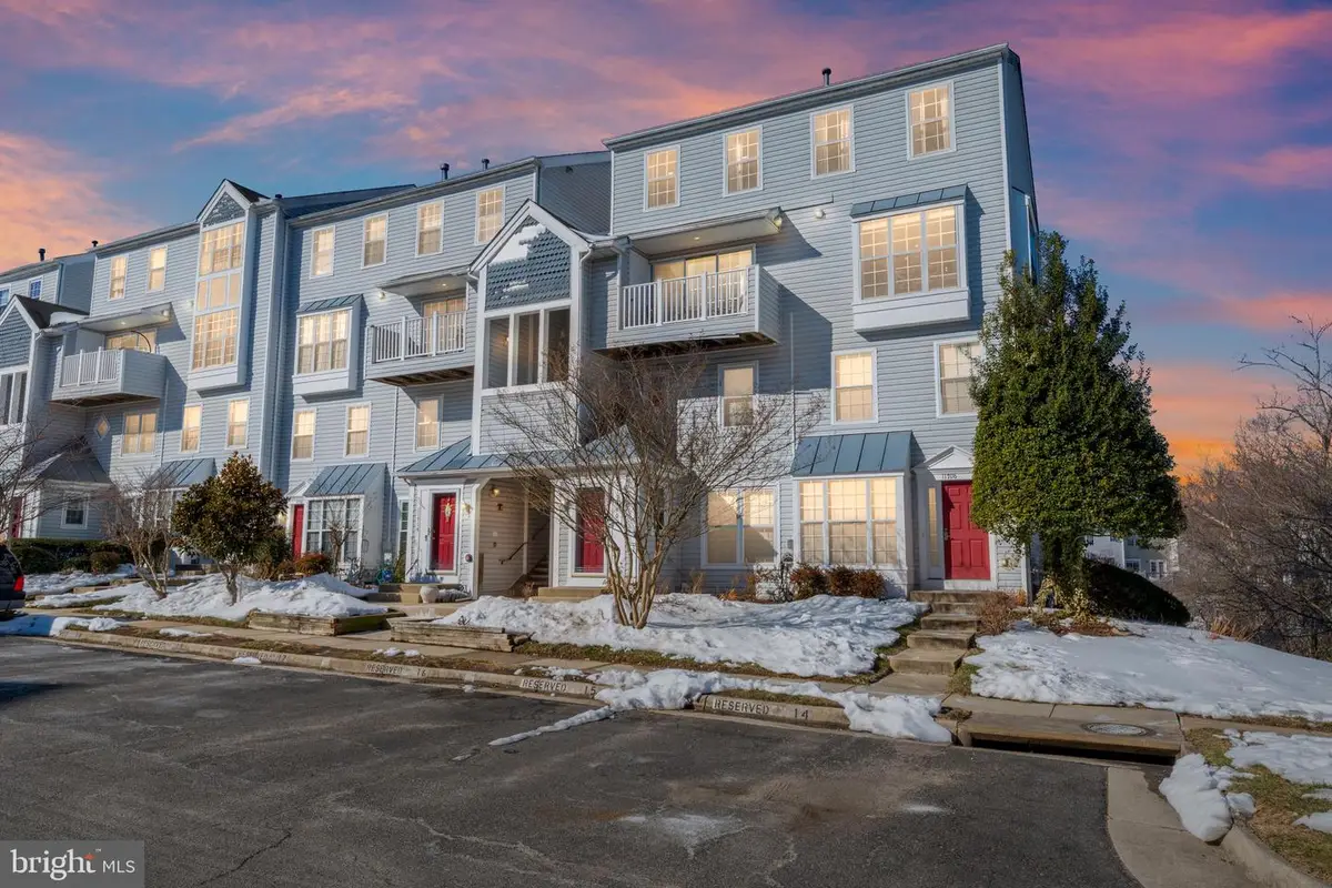 11712 Tolson Pl #304, Woodbridge, VA 22192 - #1