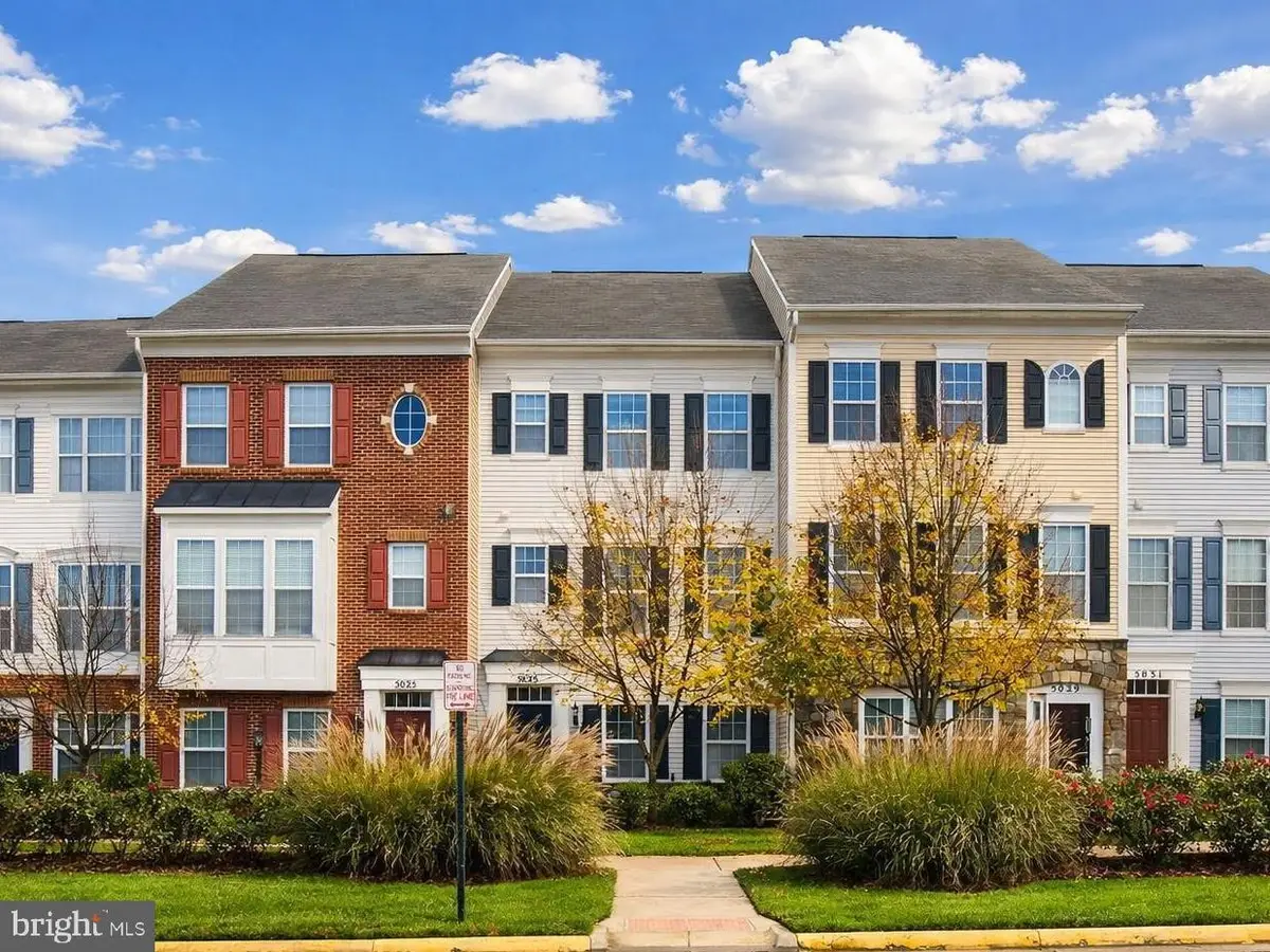 5027 Potomac Highlands Cir, Triangle, VA 22172 - Image #1