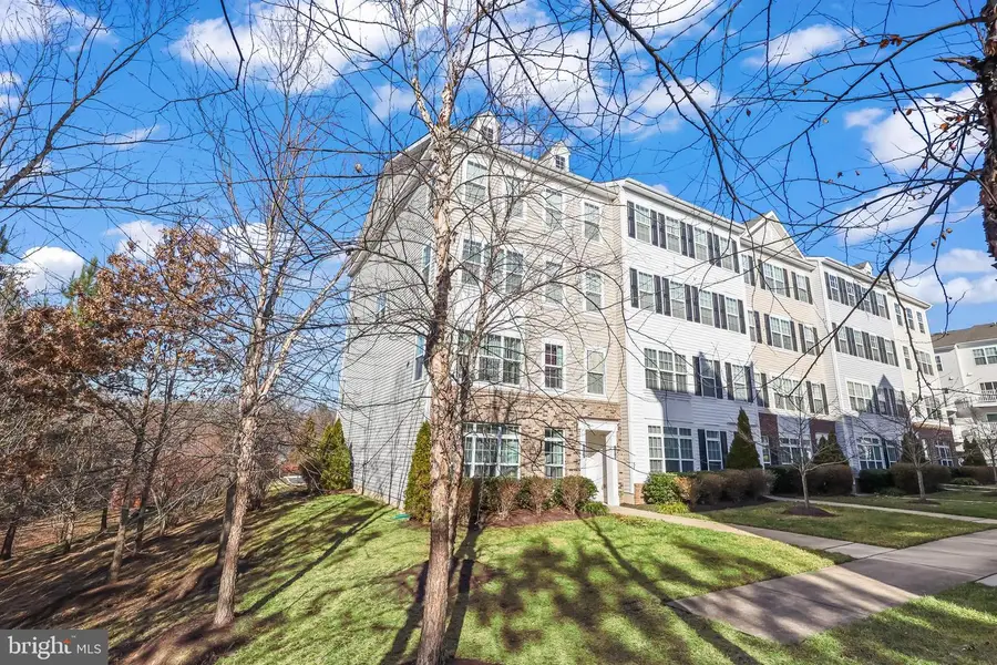 17016 Beveridge Dr, Dumfries, VA 22026 - #3