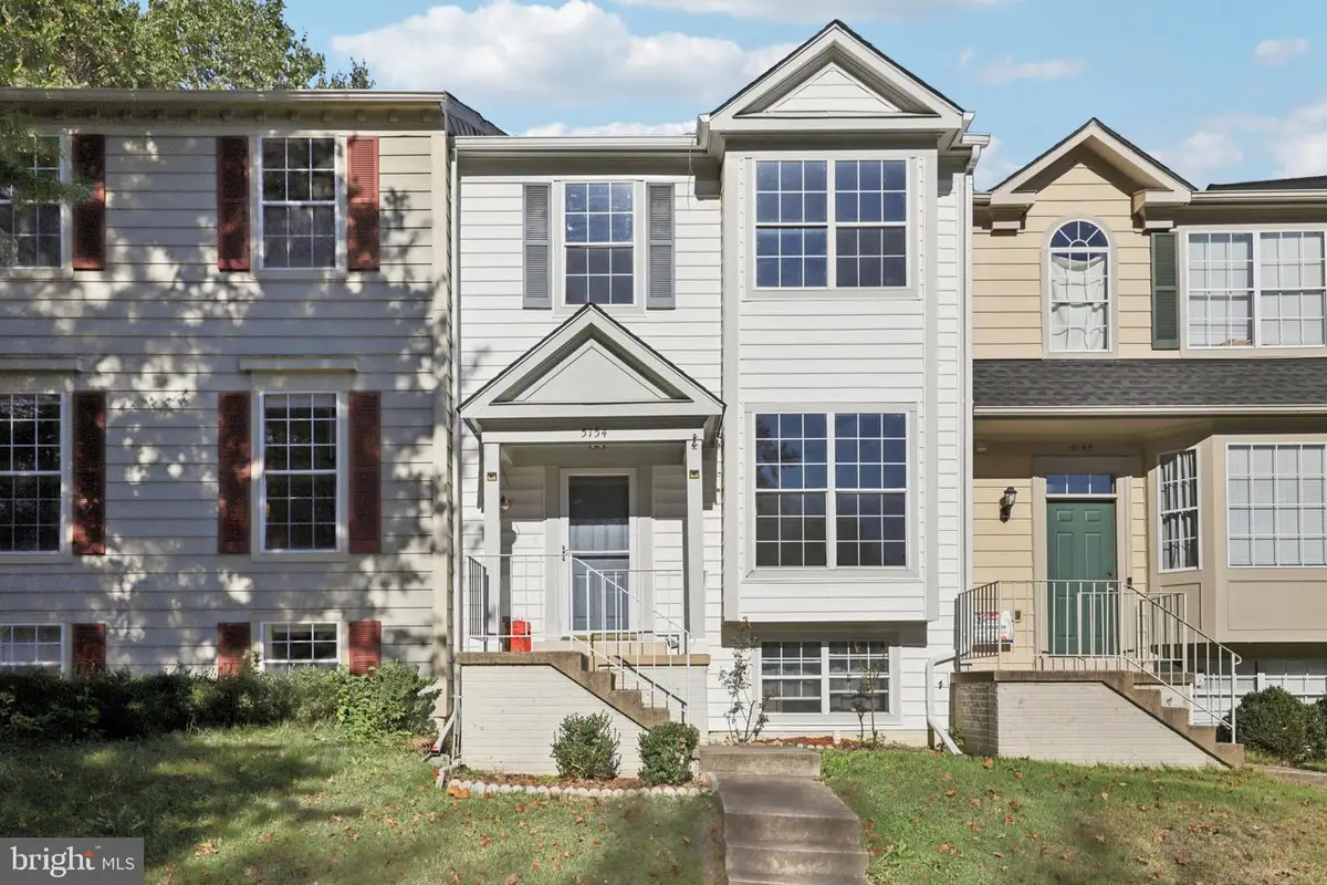 5154 Meeting Pl, Woodbridge, VA 22193 - #1