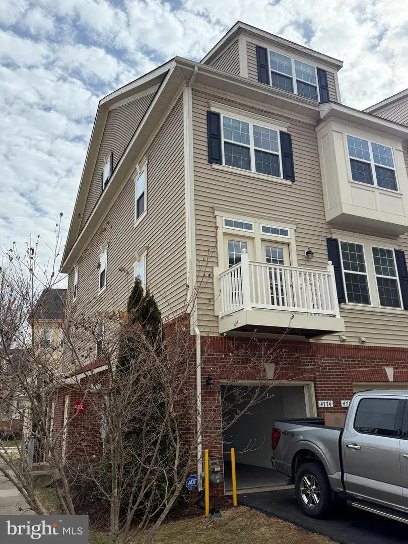 4774 Dane Ridge Cir, Woodbridge, VA 22193 - #1