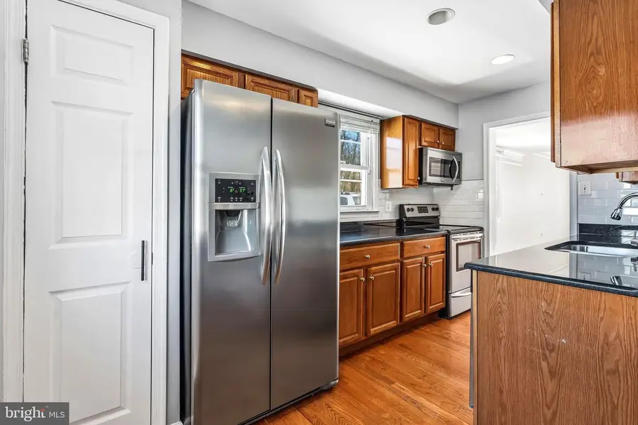 4001 Forestdale Ave, Woodbridge, VA 22193 - Image #3