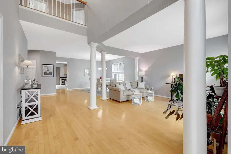 8360 Tenbrook Dr, Gainesville, VA 20155 - #3