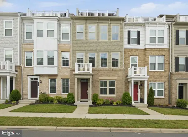 17354 Redshank Rd, DUMFRIES, VA 22026