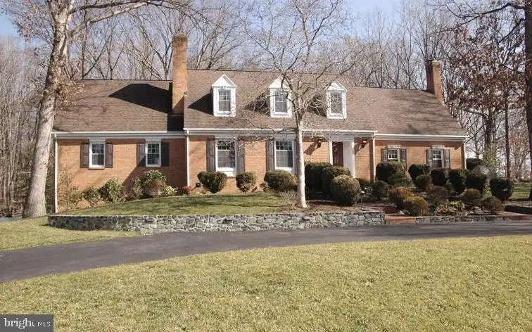 13515 Fowke Ln, Woodbridge, VA 22192 - #1