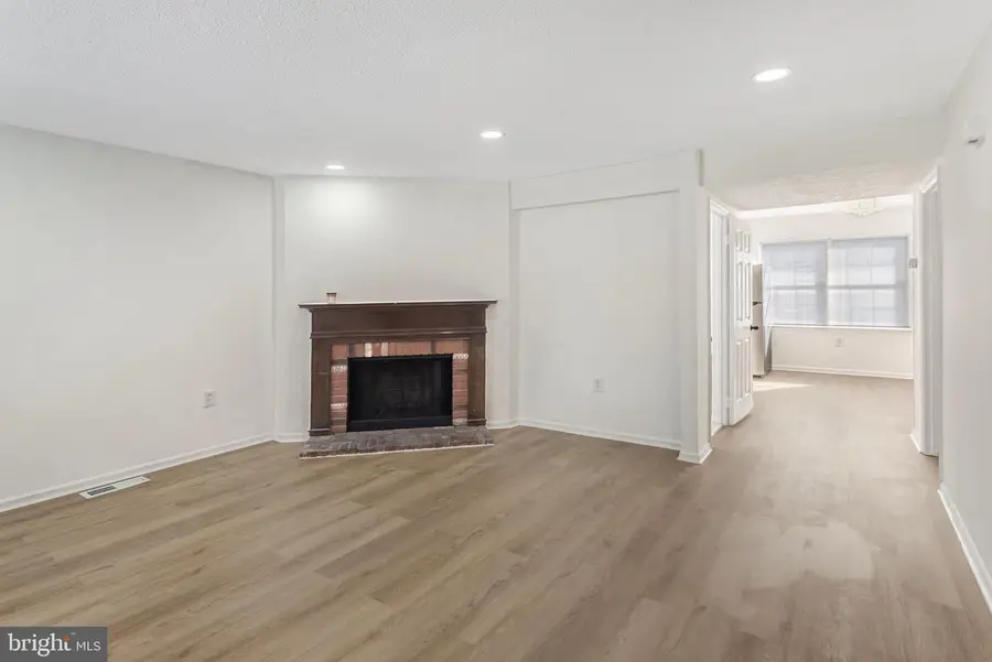 15370 Blacksmith Ter, Woodbridge, VA 22191 - #3