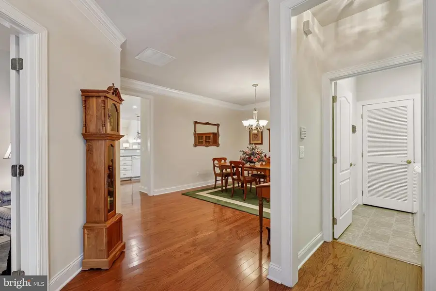 5122 Curran Creek Dr, Haymarket, VA 20169 - #2