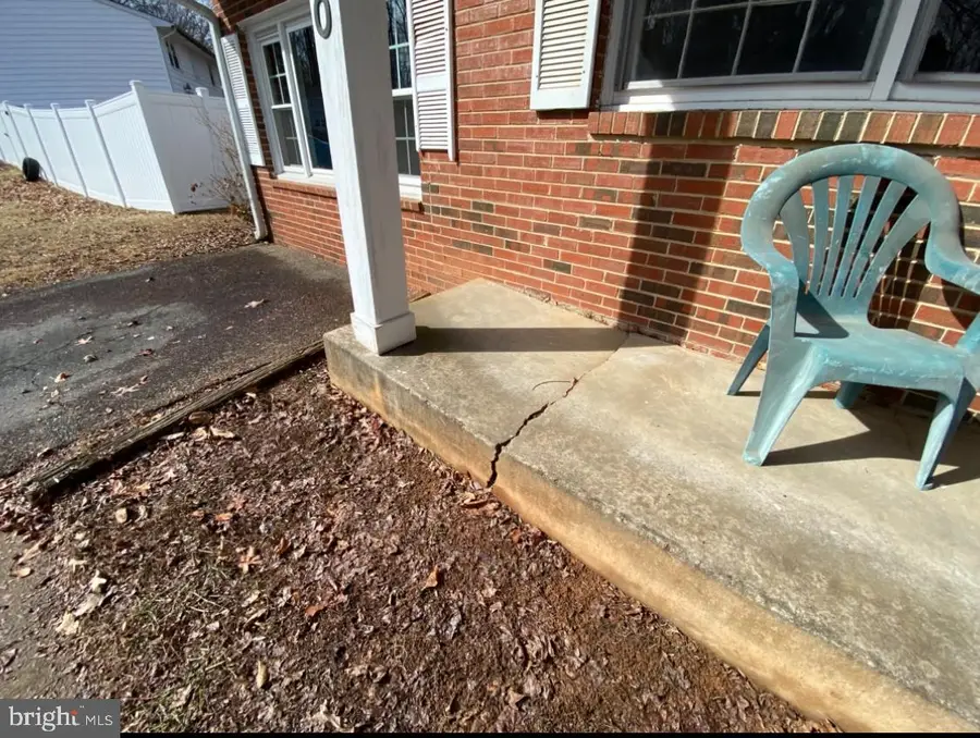 4520 Edinburg Dr, Woodbridge, VA 22193 - #3