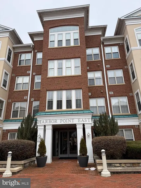 440 Belmont Bay Dr #305, WOODBRIDGE, VA 22191