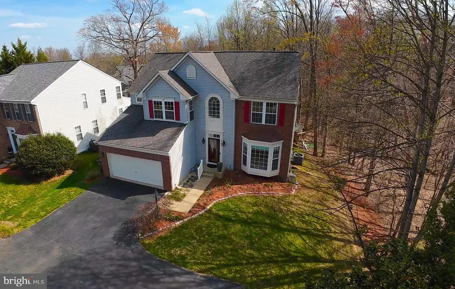 13124 Kinnicutt Dr, Woodbridge, VA 22192 - #3