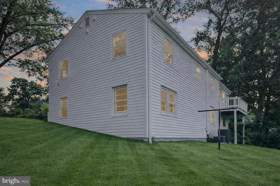 17460 Wilson St, Dumfries, VA 22026 - #2