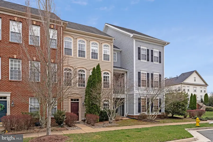 10615 Bristow Station Dr, Bristow, VA 20136 - #2