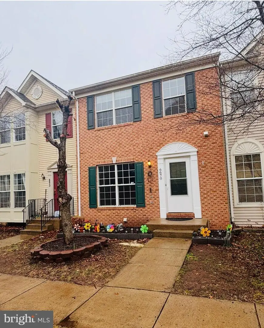 6670 Roderick Loop, Gainesville, VA 20155 - #1