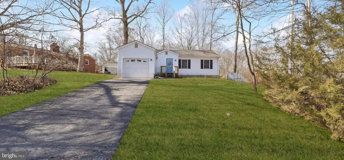 7830 Lake Dr, Manassas, VA 20111 - #1