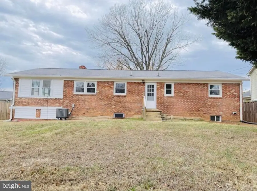 7629 Huron Dr, Gainesville, VA 20155 - #3