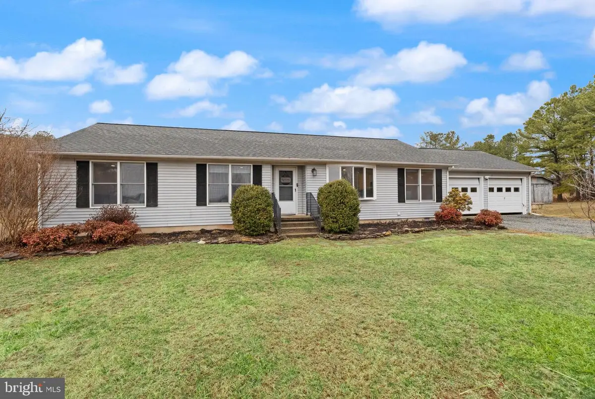 14068 Carriage Ford Rd, Nokesville, VA 20181 - #1