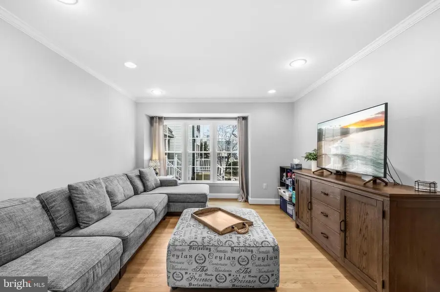 12833 Mill Brook Ct, Woodbridge, VA 22192 - #3