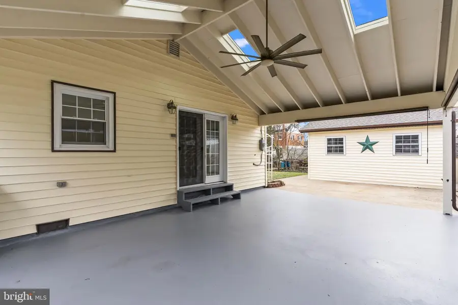 9649 Norfolk St, Manassas, VA 20109 - #3