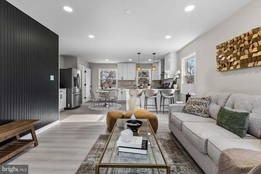 13914 Mathews Dr, Woodbridge, VA 22191 - #2