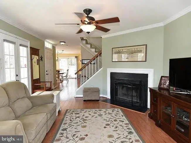 12848 Mill House Ct, Woodbridge, VA 22192 - #3