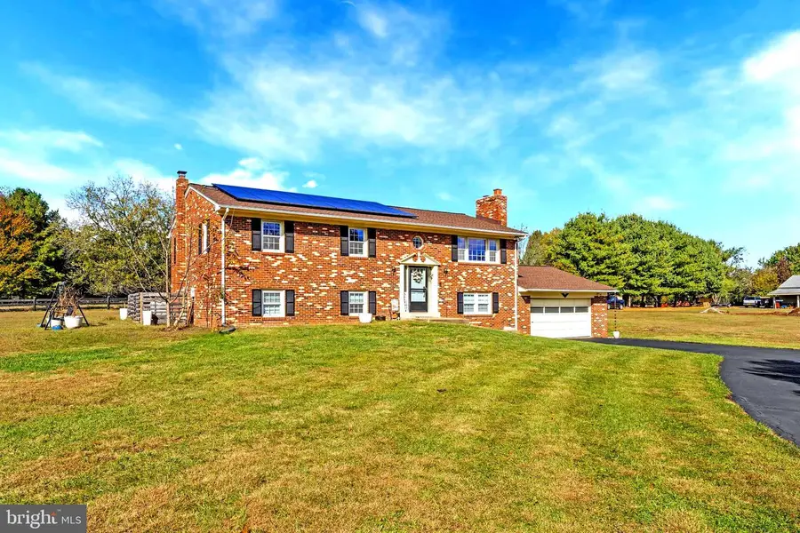 2675 Logmill Rd, Haymarket, VA 20169 - #2