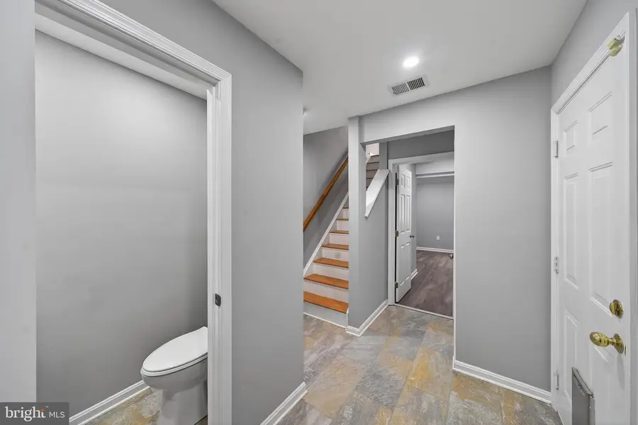 6934 Village Stream Pl, Gainesville, VA 20155 - #3