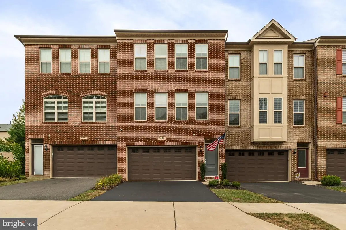 6654 Bartrams Forest Ln, Haymarket, VA 20169 - #1