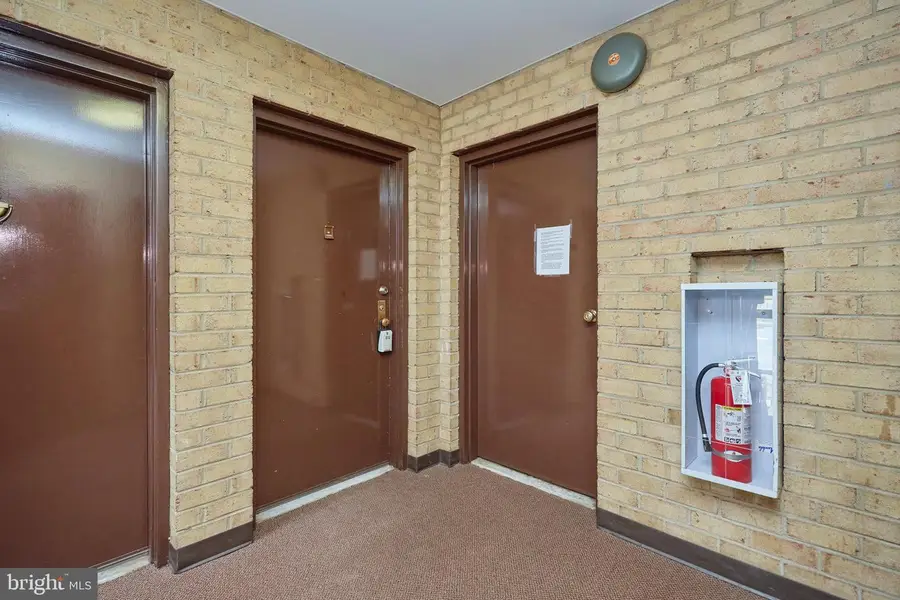 11055 Camfield Ct #102, Manassas, VA 20109 - #2