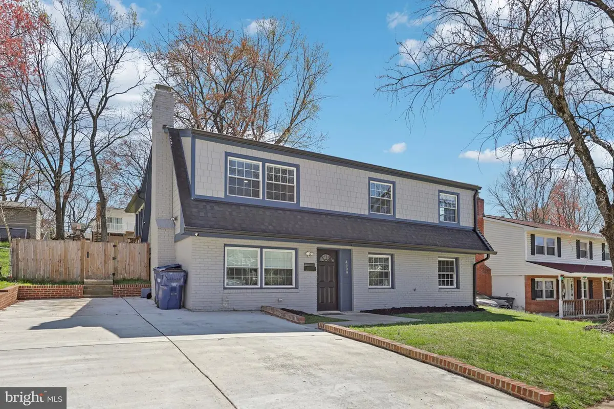 4609 Hamilton Dr, Woodbridge, VA 22193 - #1