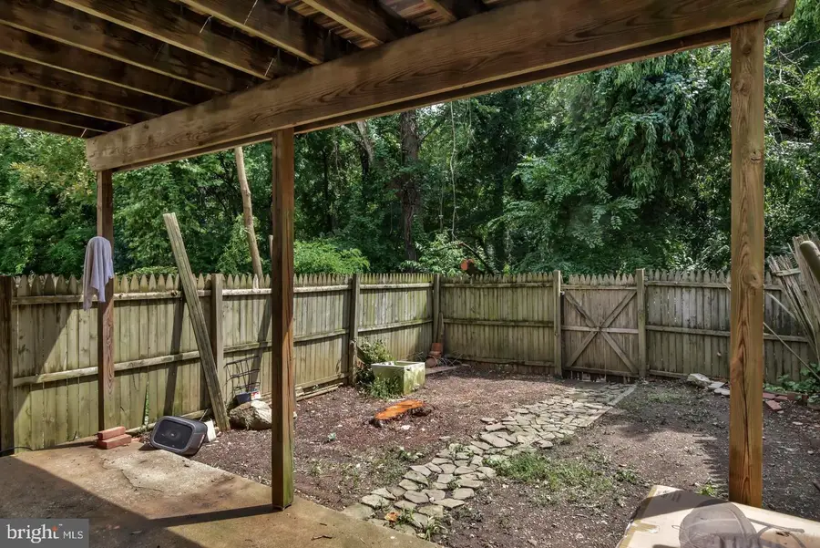 14463 Village Dr, Woodbridge, VA 22191 - #3