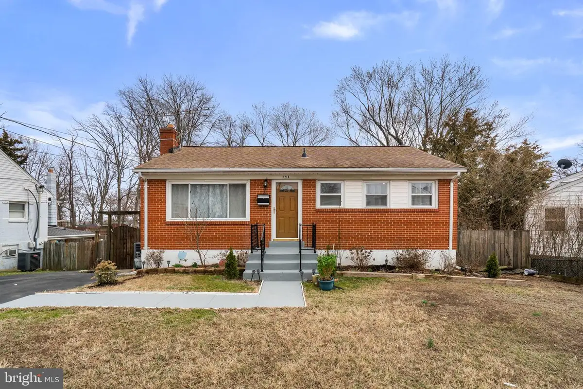 1713 Rosa Dr, Woodbridge, VA 22191 - #1