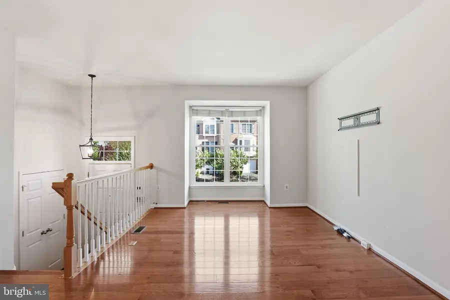 9814 Cheshire Ridge Cir, Manassas, VA 20110 - #3