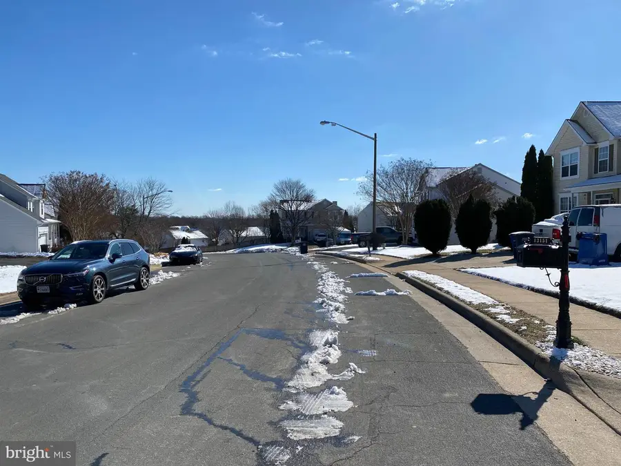 13151 Opal Ln, Woodbridge, VA 22193 - #3