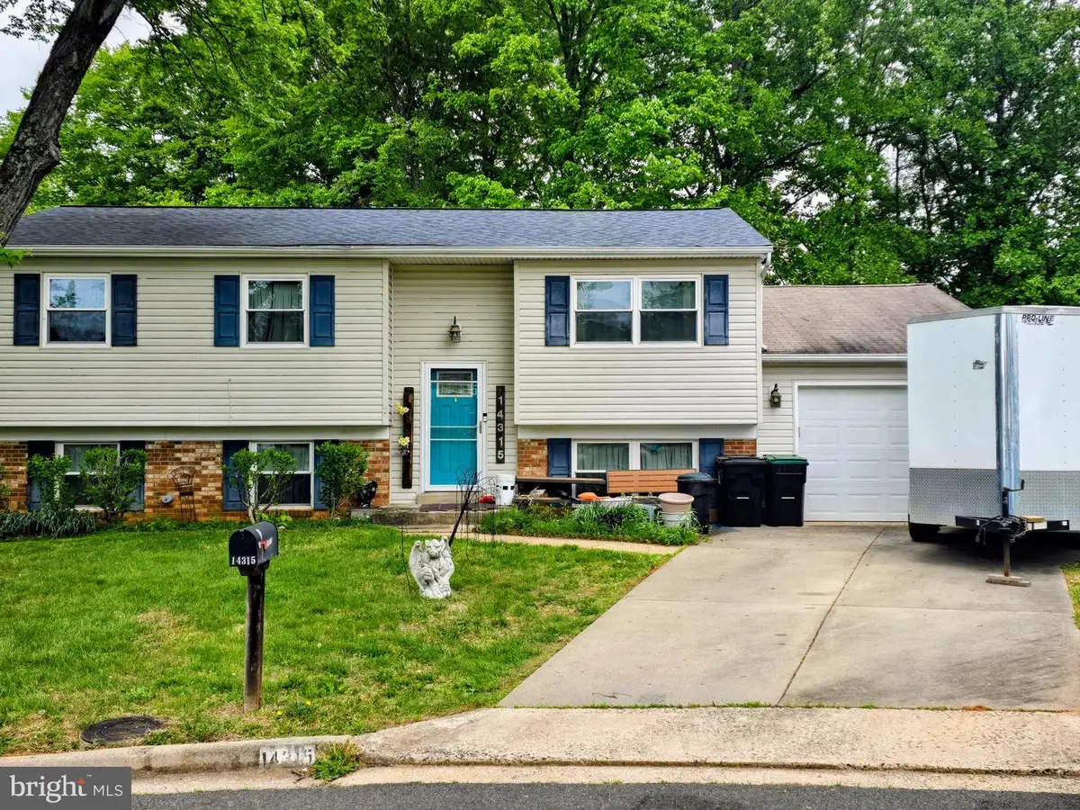 14315 Southgate Ct, Woodbridge, VA 22193 - #1
