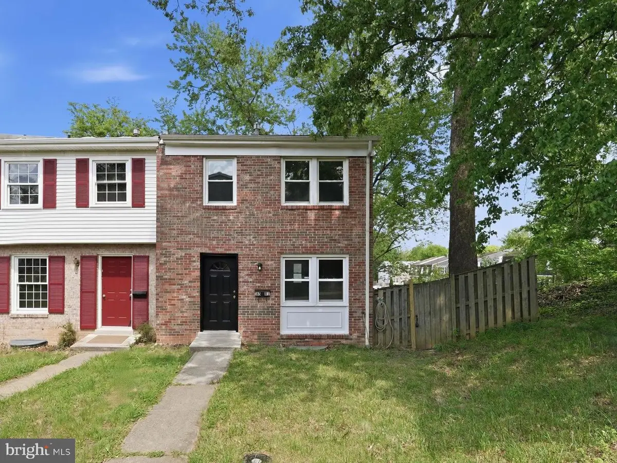 16581 Royal Ct, Woodbridge, VA 22191 - #1