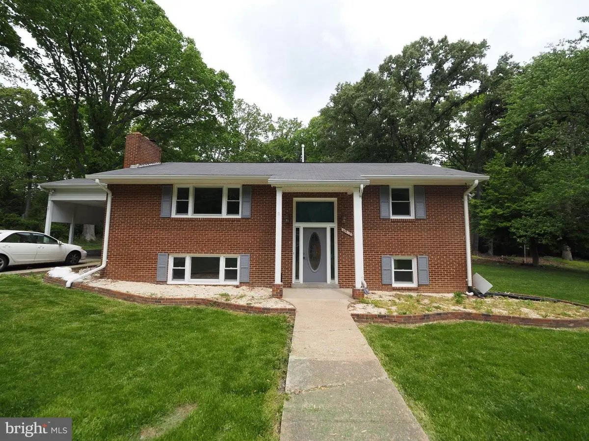 6910 Token Valley Rd, Manassas, VA 20112 - #1