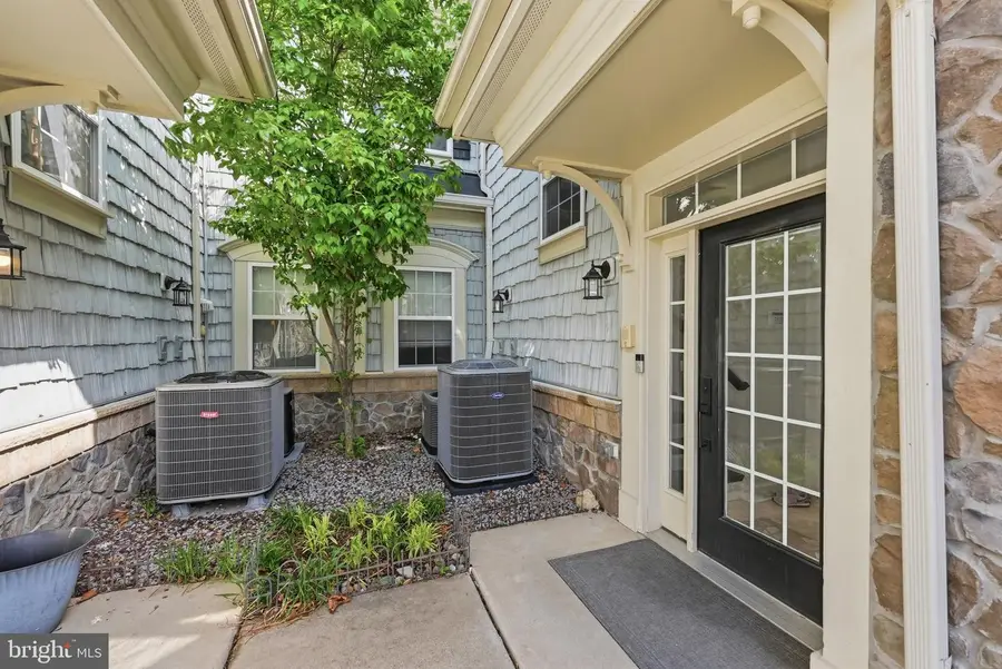 13940 Greendale Dr, Woodbridge, VA 22191 - #3